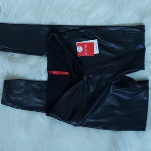 Faux leather leggings l SPANX